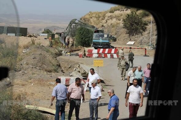 Rusiya sülhməramlılarının Laçın dəhlizindəki postları sökülür - FOTO