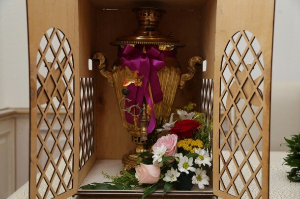 Azərbaycanlı vəzifəli şəxs Fulya Öztürkə GÖRÜN NƏ HƏDİYYƏ ETDİ