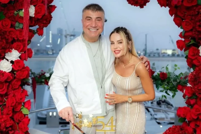 Sedat Peker ad günü şənliyində - "Dönüşüm möhtəşəm olacaq"