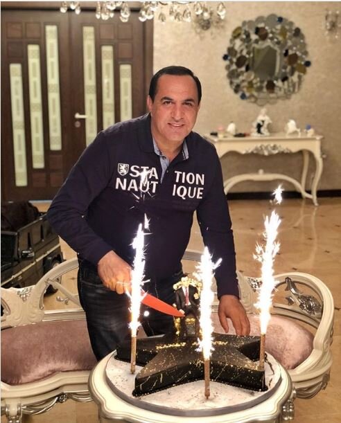 Manaf Ağayev ad gününü dəbdəbəli bağ evində qeyd etdi - FOTO