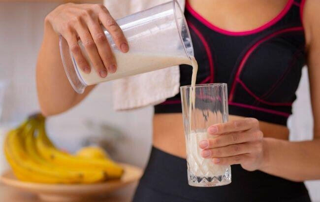 Südü qətiyyən bu saatda içməyin: Həzm sistemini məhv edir