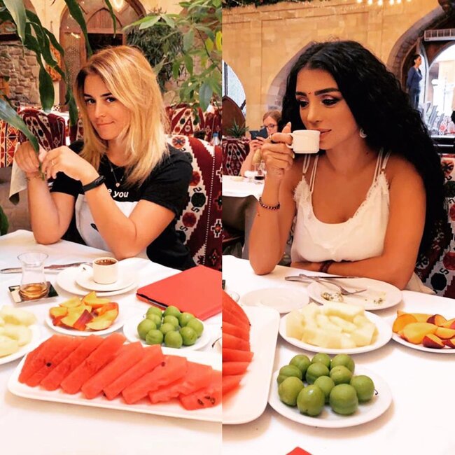 Bu da rəqqasə Renkanın özünə bənzəyən bacısı - FOTOLAR