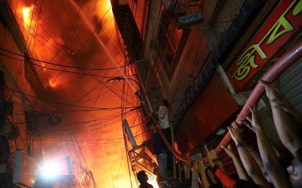 Сильный пожар в Бангладеш: 81 погибший - ФОТО