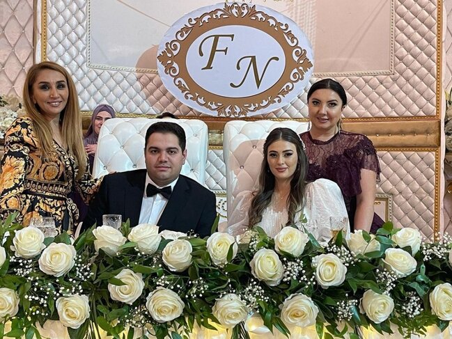 Bu dəfə onun övladının toyuna yığışdılar - FOTOLAR