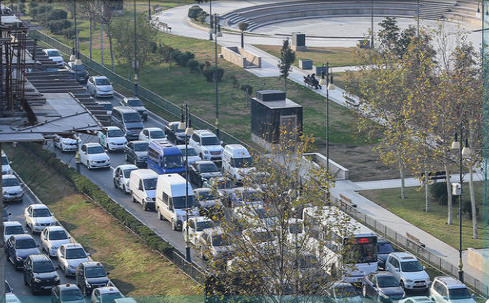 "Bakı-Sumqayıt" şosesində tıxac problemi necə aradan qaldırmaq olar?