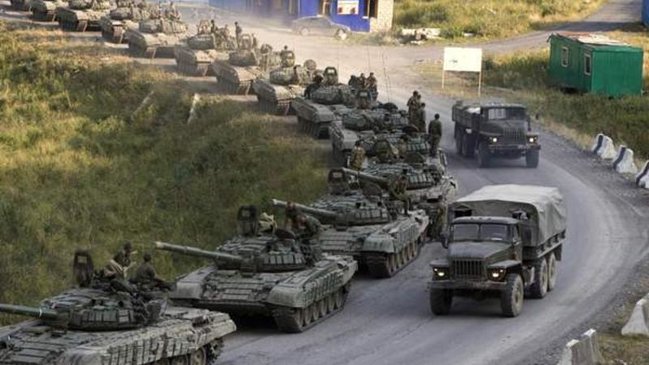 Rusiya tankları Ukrayna sərhədini keçdi - Ukrayna MÜHARİBƏYƏ HAZIRDIR
