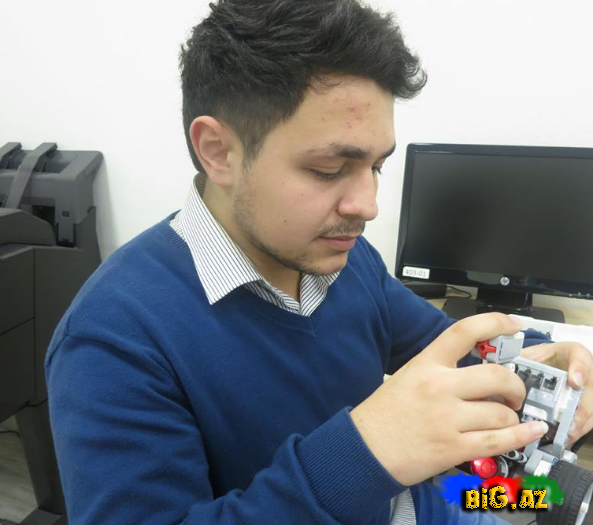 İntihar edən tələbənin dostları ayağa qalxdı: 