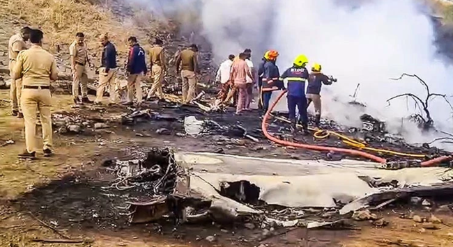 Hindistanı sarsıdan təyyarə qəzası: Təyyarənin göyərtəsində yüksək vəzifəli bir məmur olub
