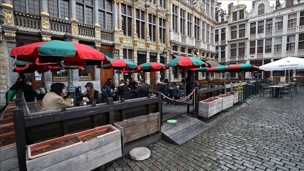 Belçikada yeddi aydır bağlı olan restoran və kafelər açıldı