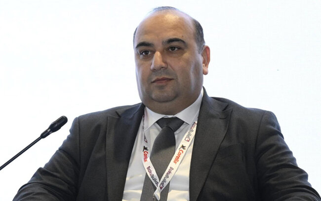 Tofiq İslamov vəzifəsindən azad olundu