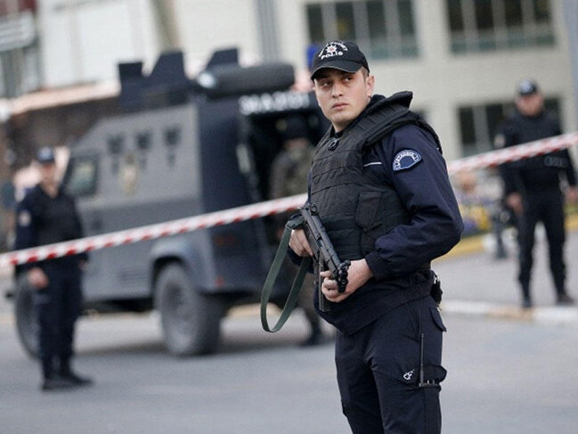İstanbulda polis əməliyyat keçirdi - 150-dən çox saxlanılan var