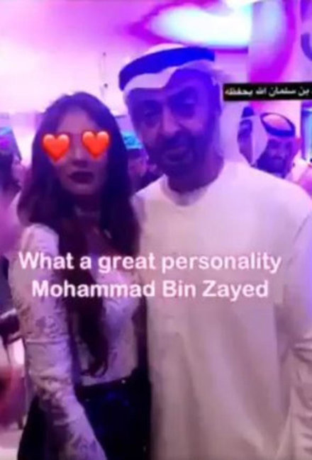 Şahzadə yaxtada modellərlə əylənir - FOTOLAR