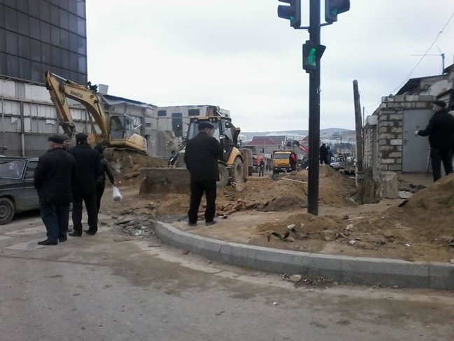 Bakının məşhur bazarı tamamilə söküldü – FOTOLAR