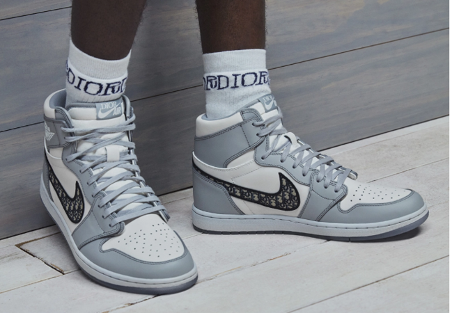 Acunun sevgilisi 480 minlik ayaqqabılar aldı