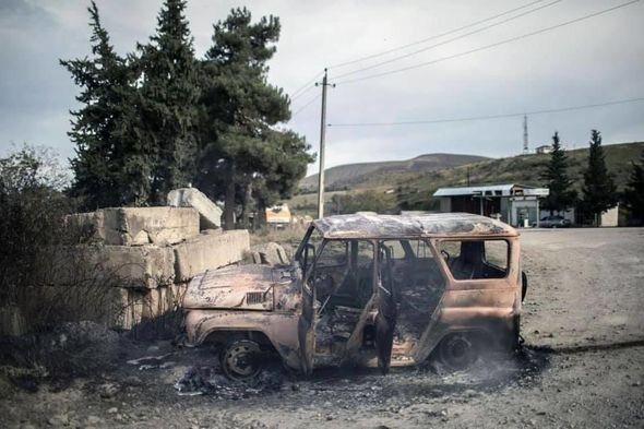 Qondarma rejimin "müdafiə naziri"nin məhv edildiyi avtomobil - FOTO