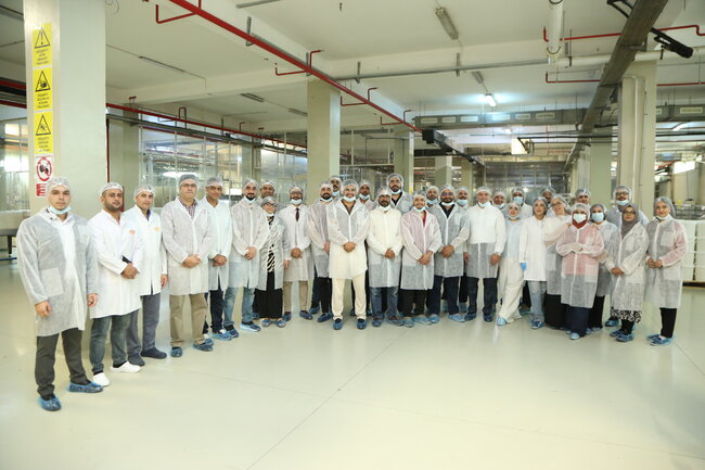 Pakistanlı MBA tələbələri "Ulduz" şokolad fabrikində istehsalat turunda iştirak ediblər