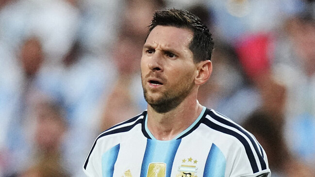 Messi İspaniya futbol klubunu alır