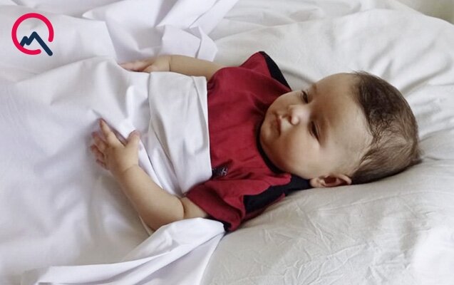 Küçəyə atılan körpə ilə bağlı rəsmi məlumat - FOTOLAR