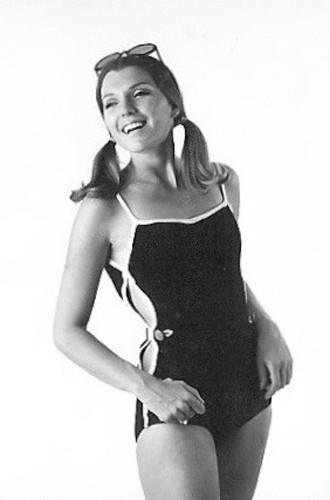 11 yaşında özünə ər seçən, 3 milyarder böyüdüb dünyanı dəyişən FANTASTİK QADIN - MARAQLI FAKTLAR