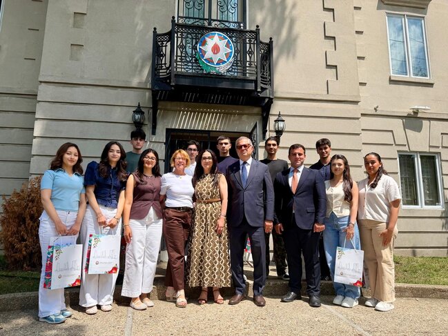 Veysəloğlu Şirkətlər Qrupunun sponsorluğu ilə şəhid övladları üçün keçirilən "Zəfər" Amerika Yay Düşərgəsi uğurla başa çatdı
