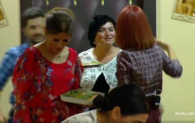 Bu da Elza Seyidcahanın bacıları - FOTOLAR