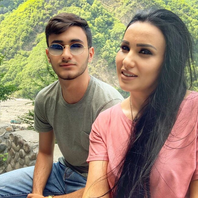 Azərbaycanlı aparıcının oğlu Ayxanla YENİ FOTOSU
