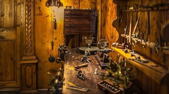 Ən bahalı saatlar bu qəsəbədə hazırlanır - FOTO