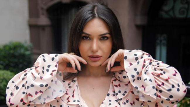 Azərbaycanlı aparıcı gey paradda - FOTO