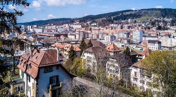 Ən bahalı saatlar bu qəsəbədə hazırlanır - FOTO