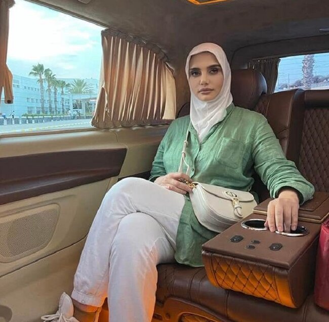 Xuraman Muradovanın ölkədən çıxışı qadağan edildi