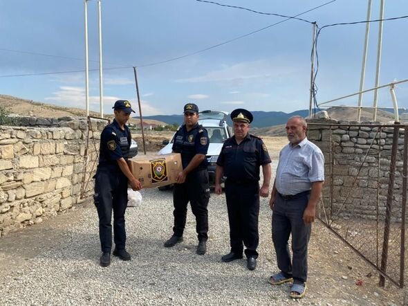 Xızıda polis əməkdaşları şəhid ailələri ilə görüşüb - FOTO