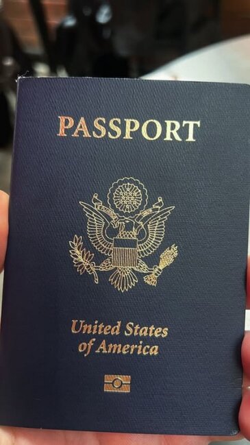 Xalq artistinin oğlu ABŞ pasportu aldı