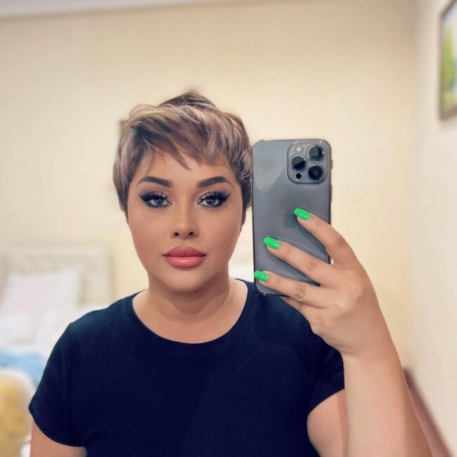 Xatirə İslam tanınmaz halda dəyişdi - FOTO