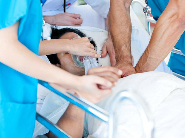 Ölüm faktı baş verən klinikadan açıqlama: "Həkim müdaxilə edənə qədər xəstə keçinib"