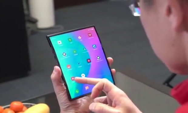 "Xiaomi" ilk əyilə bilən smartfonunu sərgilədi – Video