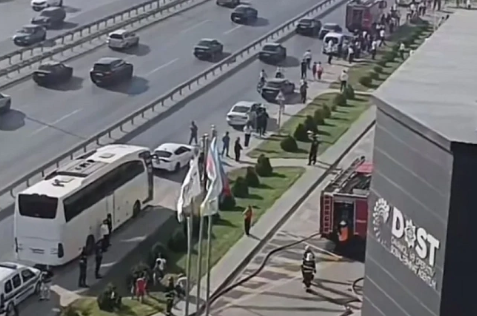 Xırdalanda DOST Mərkəzi yanır