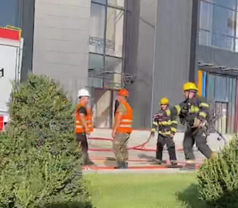 Xırdalanda DOST Mərkəzi yanır