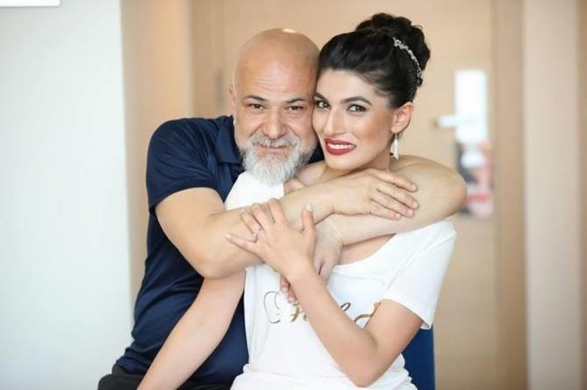 Böyük yaş fərqiylə ailə quran məşhurlarımız - 15, 20, 37 yaş - FOTOLAR