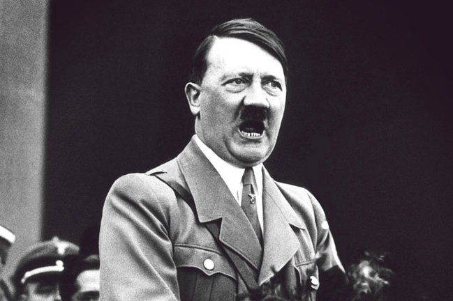 Hitlerin alt paltarı satışa çıxarıldı - Fantastik qiymətə/FOTOLAR