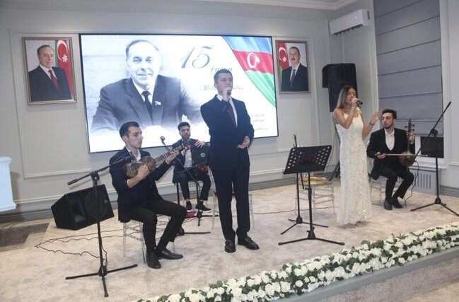 Yevlaxda 15 İyun - Milli Qurtuluş Gününə həsr olunmuş tədbir keçirilib
