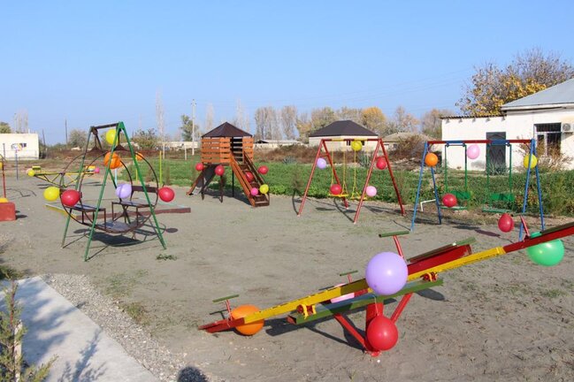 Yevlaxda yeni park istifadəyə verildi