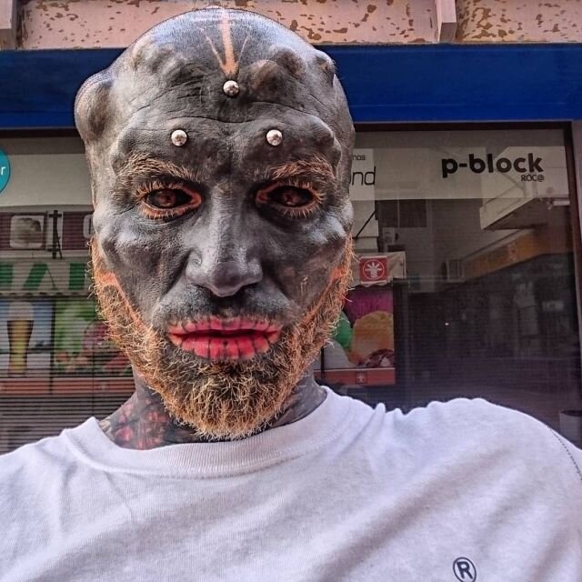 "Yadplanetli" insanlardan şikayət etdi: "Məni işə götürmürlər"