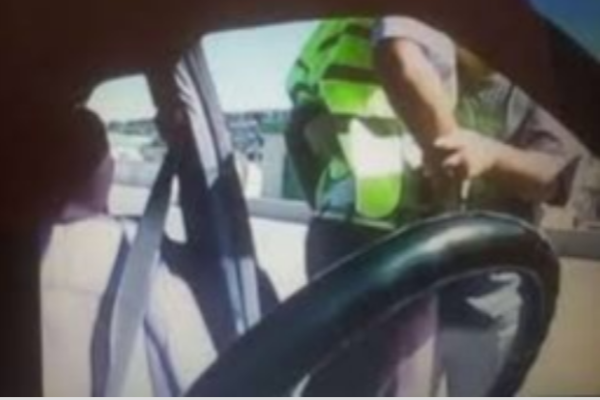 Bakıda sürücü ilə DYP işçiləri arasında İNSİDENT - VİDEO