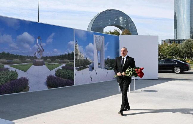 Prezident Zəfər parkında - Fotolar