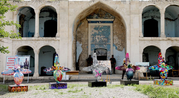 Qarabağda "Xarı bülbül" maketləri ərsəyə gətirilib - FOTO-VİDEO