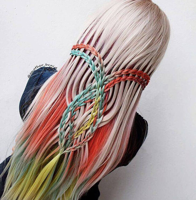 Dünyanın ən heyrətamiz hörülmüş saç modelləri - FOTOLAR