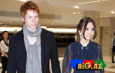 Primadonnanın nəvəsi sevgilisindən ayrıldı - FOTO