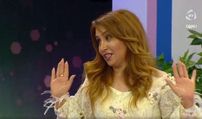 "Bunu etsəm, kişi başımı kəsər": Elnarə Abdullayeva yayılan videosundan danışdı