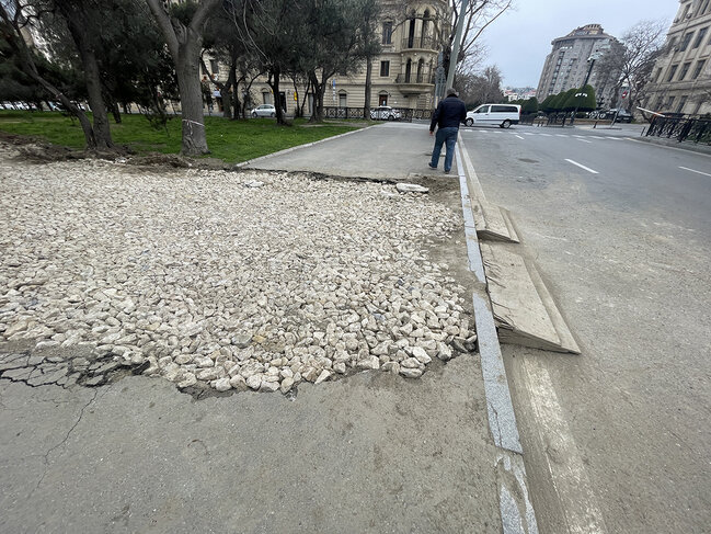 "Zorge" parkının içindən yol salınıb? - Fotolar