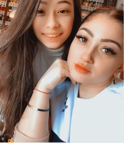 Məşhur aparıcı qızı ilə şəklini paylaşdı, hamı təəccübləndi - FOTO